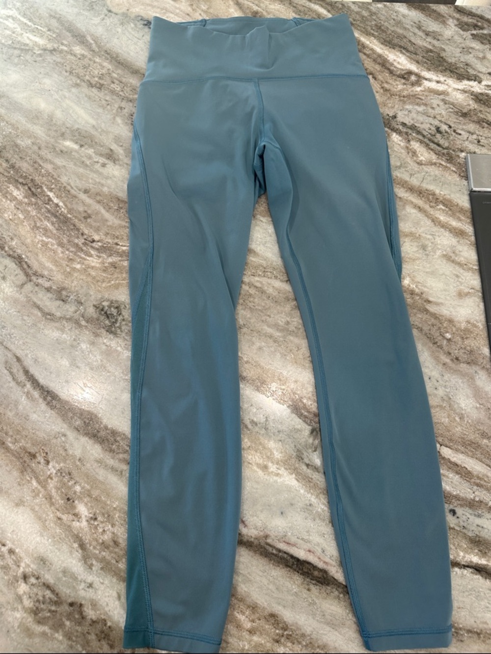 lululemon athletica Train time 7/8 rare blue color High-Rise Leggings